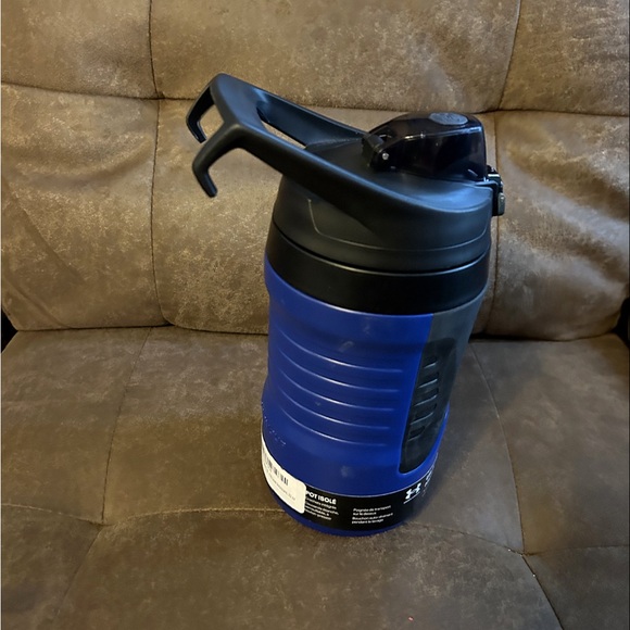 Under Armour Playmaker Sport Jug w Handle Foam Insulated & Leak Resistant - Picture 4 of 10